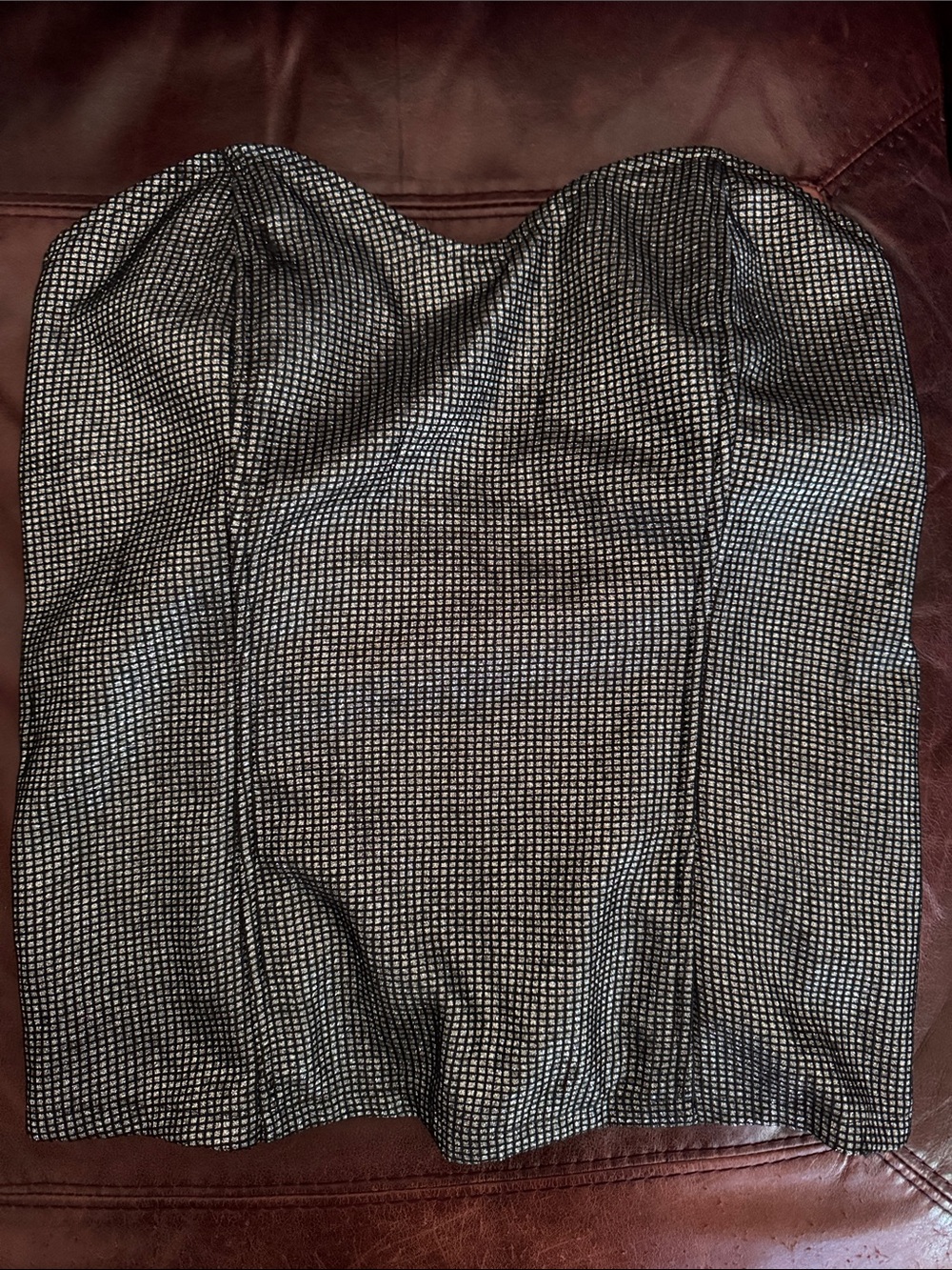 Shiny strapless bustier top